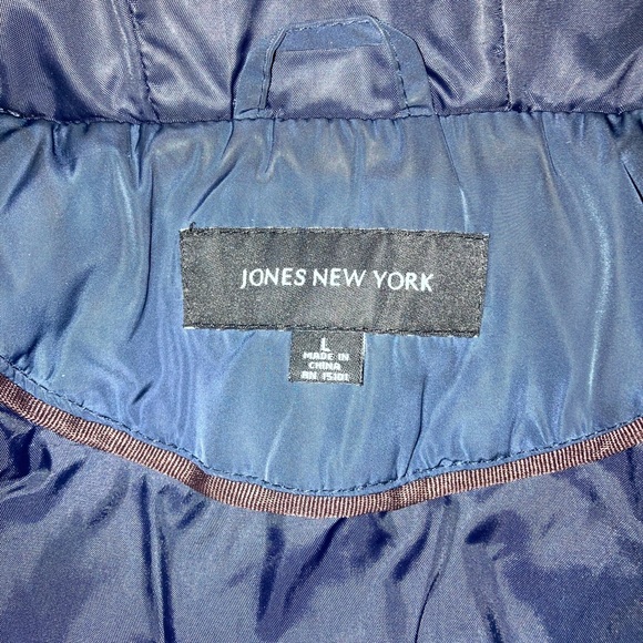 Womens Jacket - Picture 2 of 3